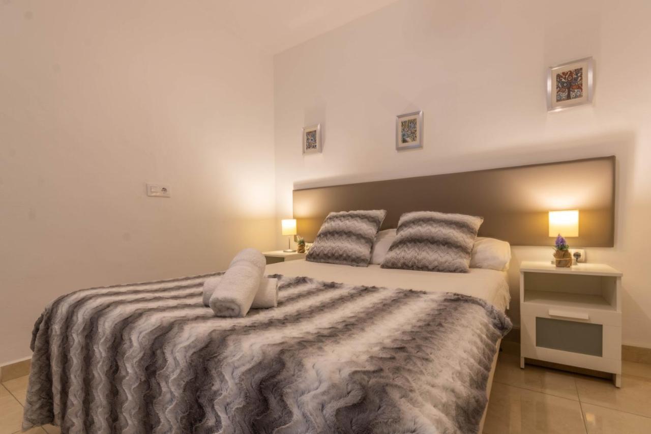 Apartamento Jardines De Murillo Sevilla Kültér fotó